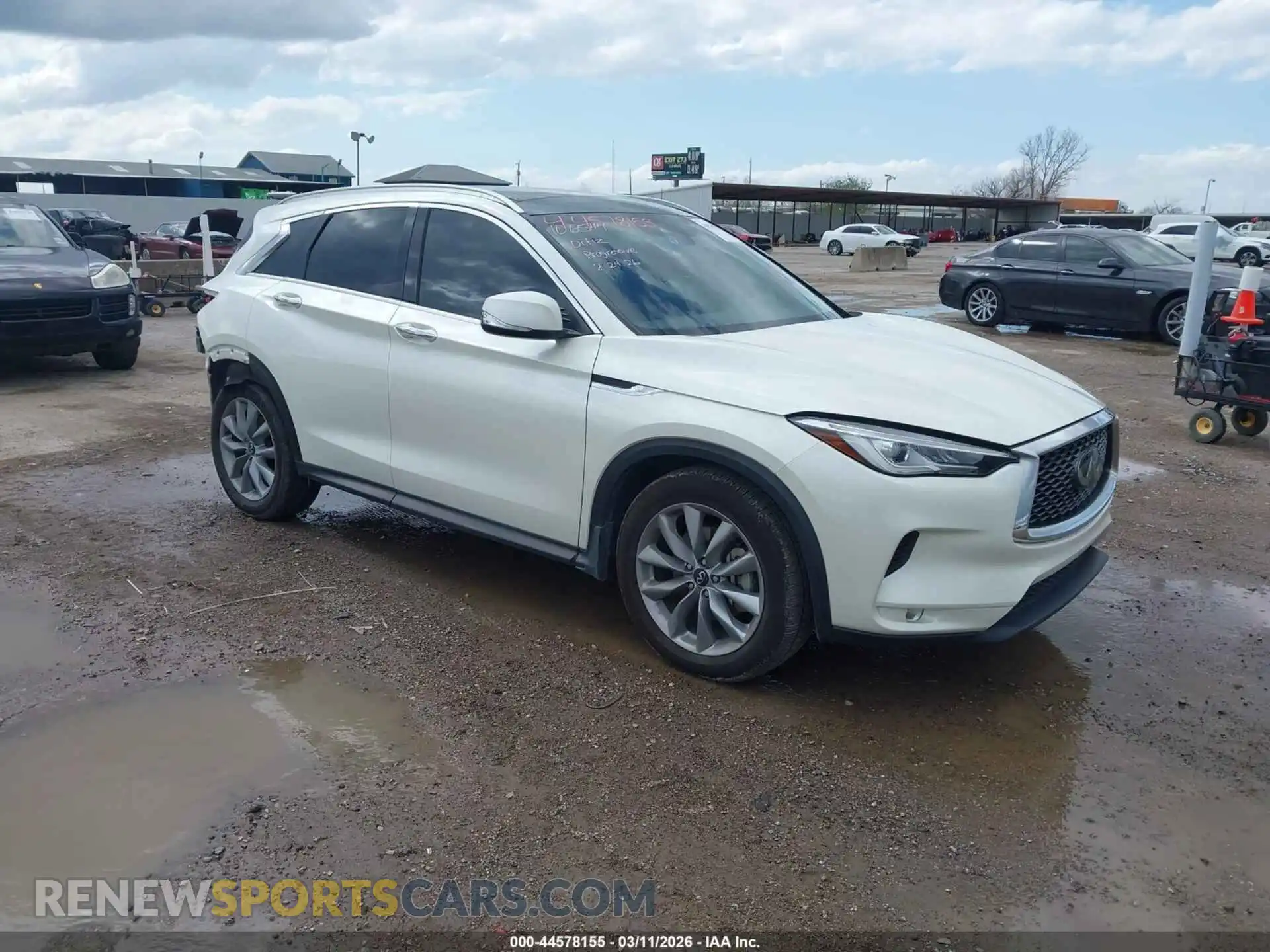 1 Photograph of a damaged car 3PCAJ5BA8MF104912 INFINITI QX50 2021