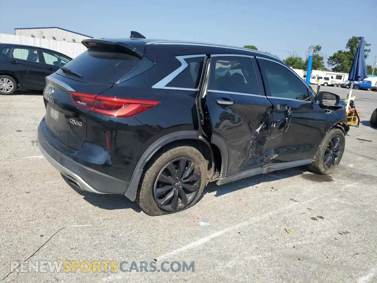 3 Photograph of a damaged car 3PCAJ5BA9MF104255 INFINITI QX50 2021