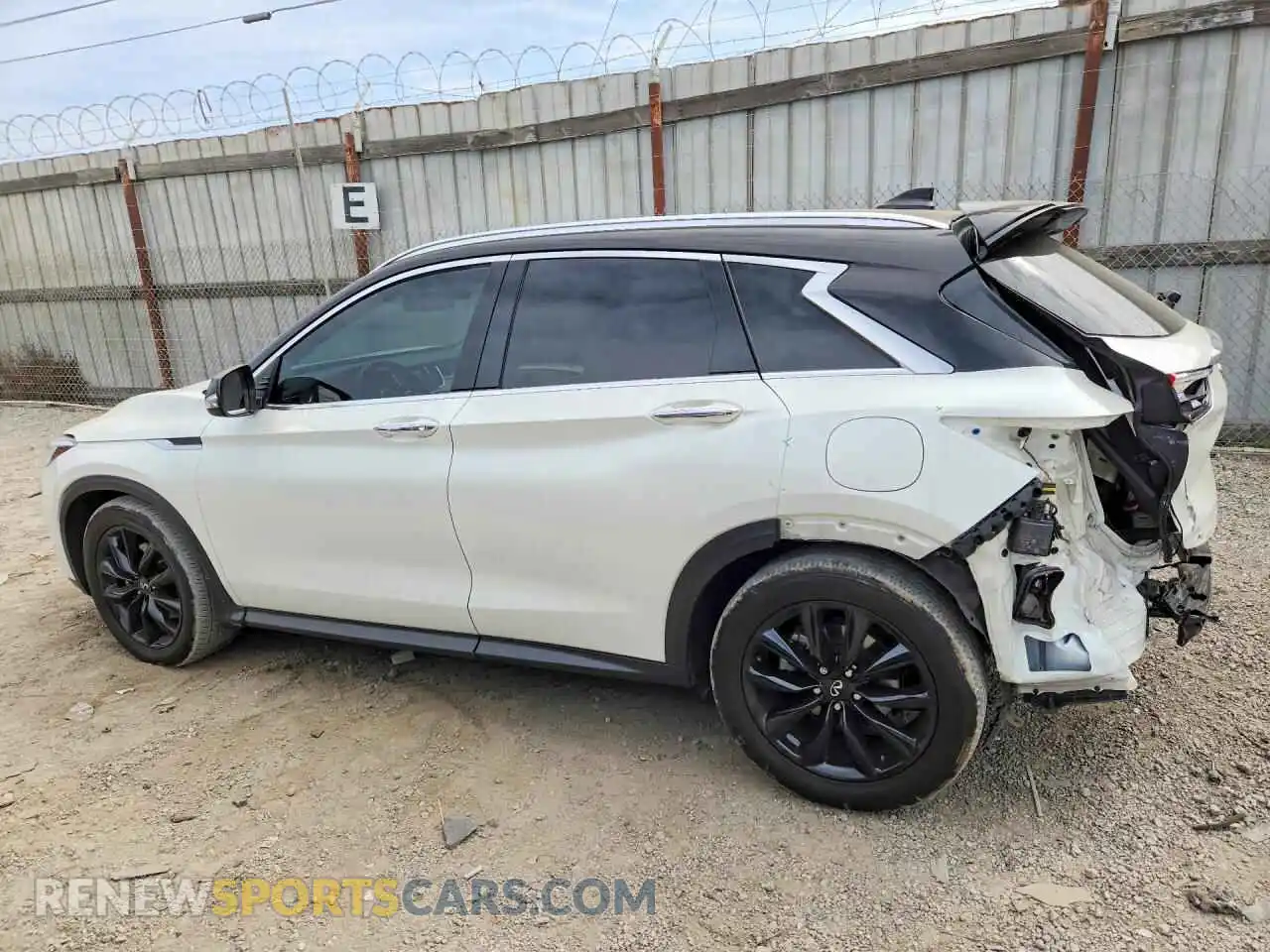 2 Photograph of a damaged car 3PCAJ5BA9MF107060 INFINITI QX50 2021