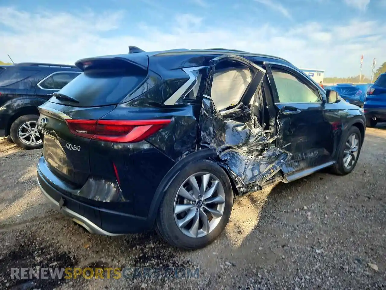 3 Photograph of a damaged car 3PCAJ5BB1MF112732 INFINITI QX50 2021