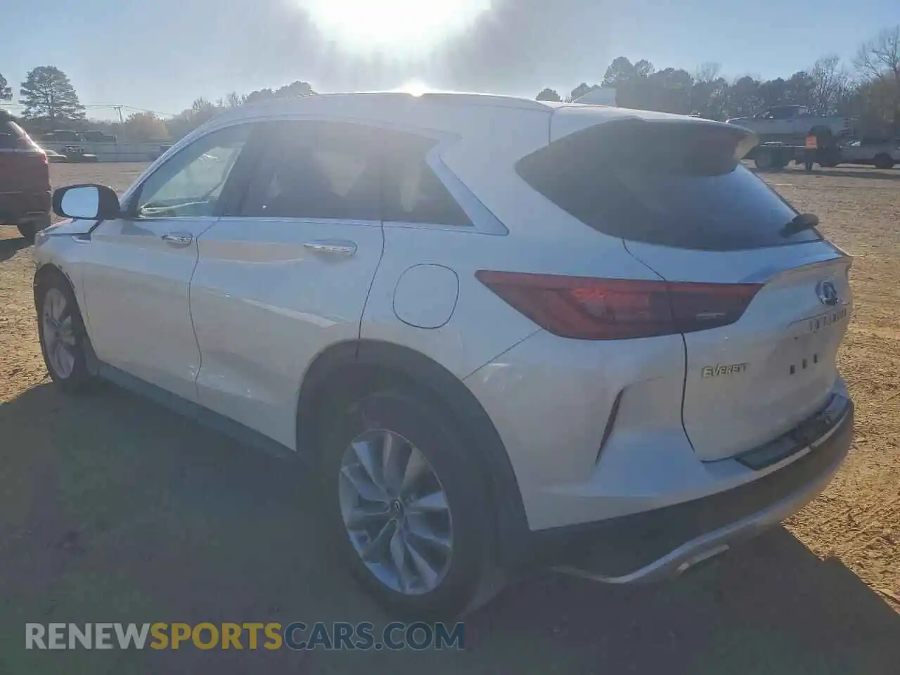 2 Photograph of a damaged car 3PCAJ5CA1MF122196 INFINITI QX50 2021