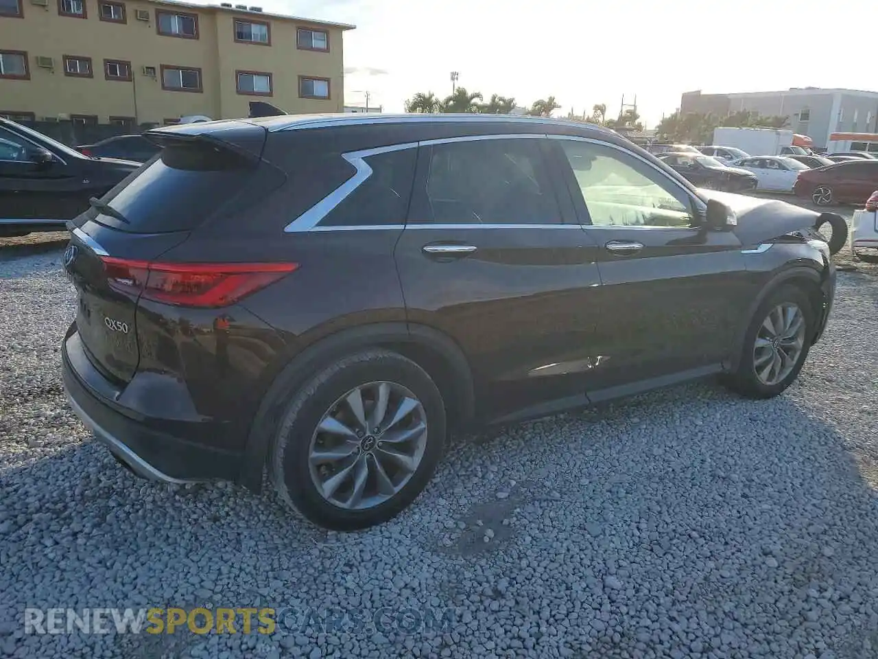 3 Photograph of a damaged car 3PCAJ5CA2MF100613 INFINITI QX50 2021