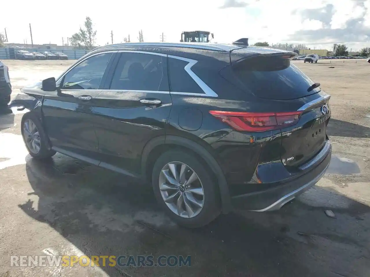 2 Photograph of a damaged car 3PCAJ5CBXMF112078 INFINITI QX50 2021