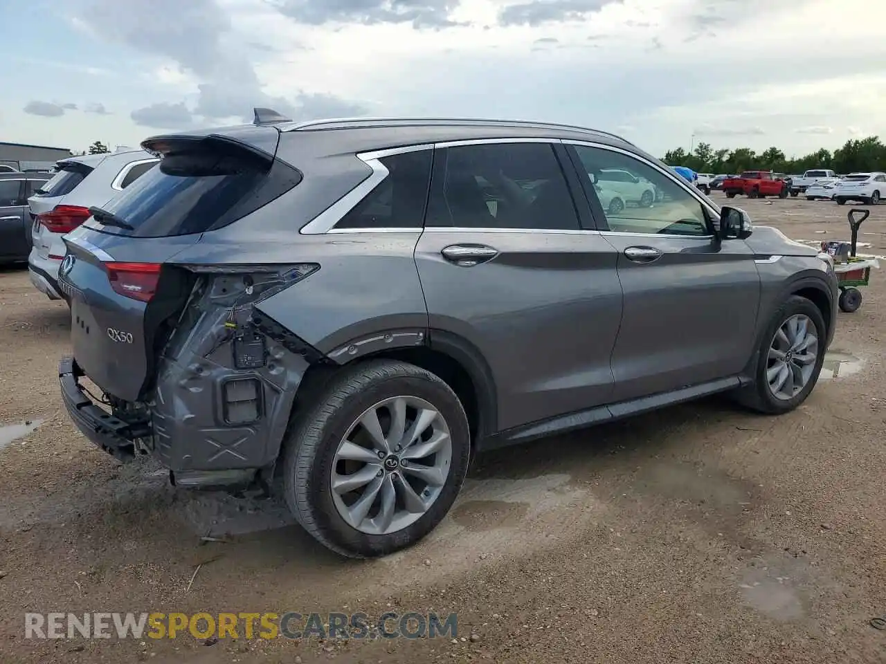 3 Photograph of a damaged car 3PCAJ5CBXMF119077 INFINITI QX50 2021
