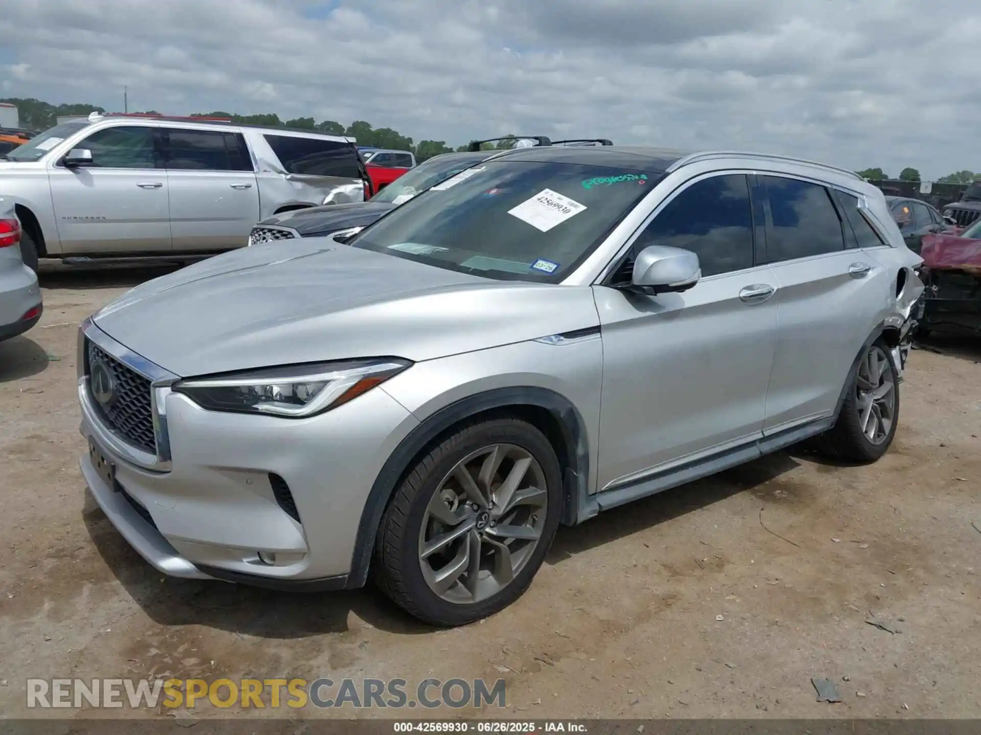2 Photograph of a damaged car 3PCAJ5DA4MF123714 INFINITI QX50 2021