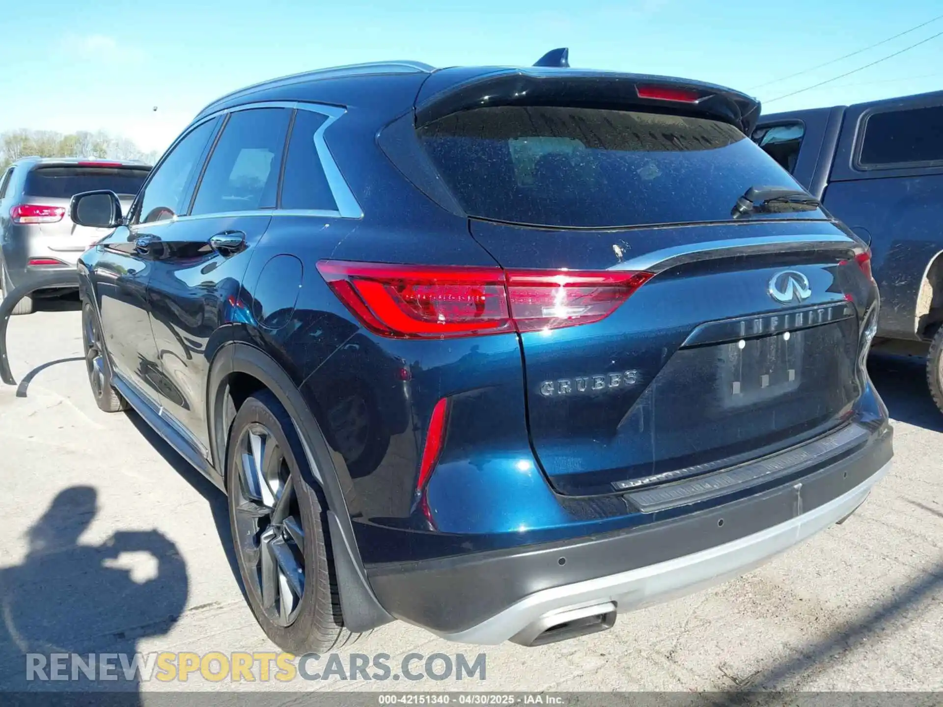 3 Photograph of a damaged car 3PCAJ5DA7MF100797 INFINITI QX50 2021