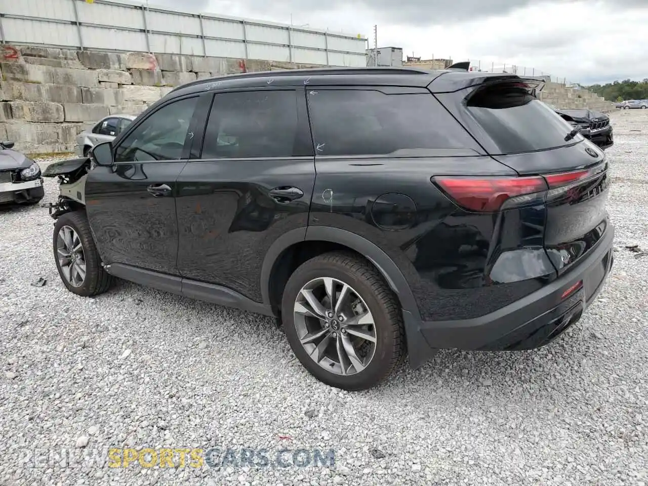 2 Photograph of a damaged car 5N1DL1FS5PC355418 INFINITI QX60 2023