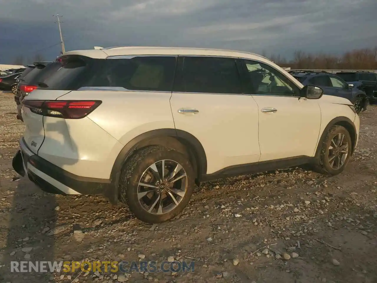 3 Photograph of a damaged car 5N1DL1FS7PC368302 INFINITI QX60 2023