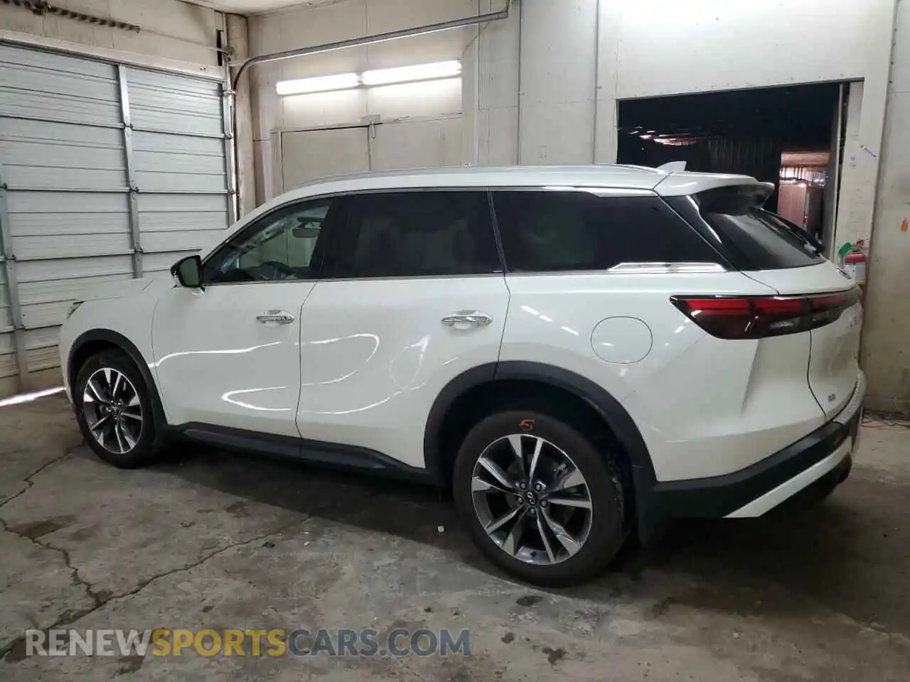 2 Photograph of a damaged car 5N1DL1FS9PC370536 INFINITI QX60 2023