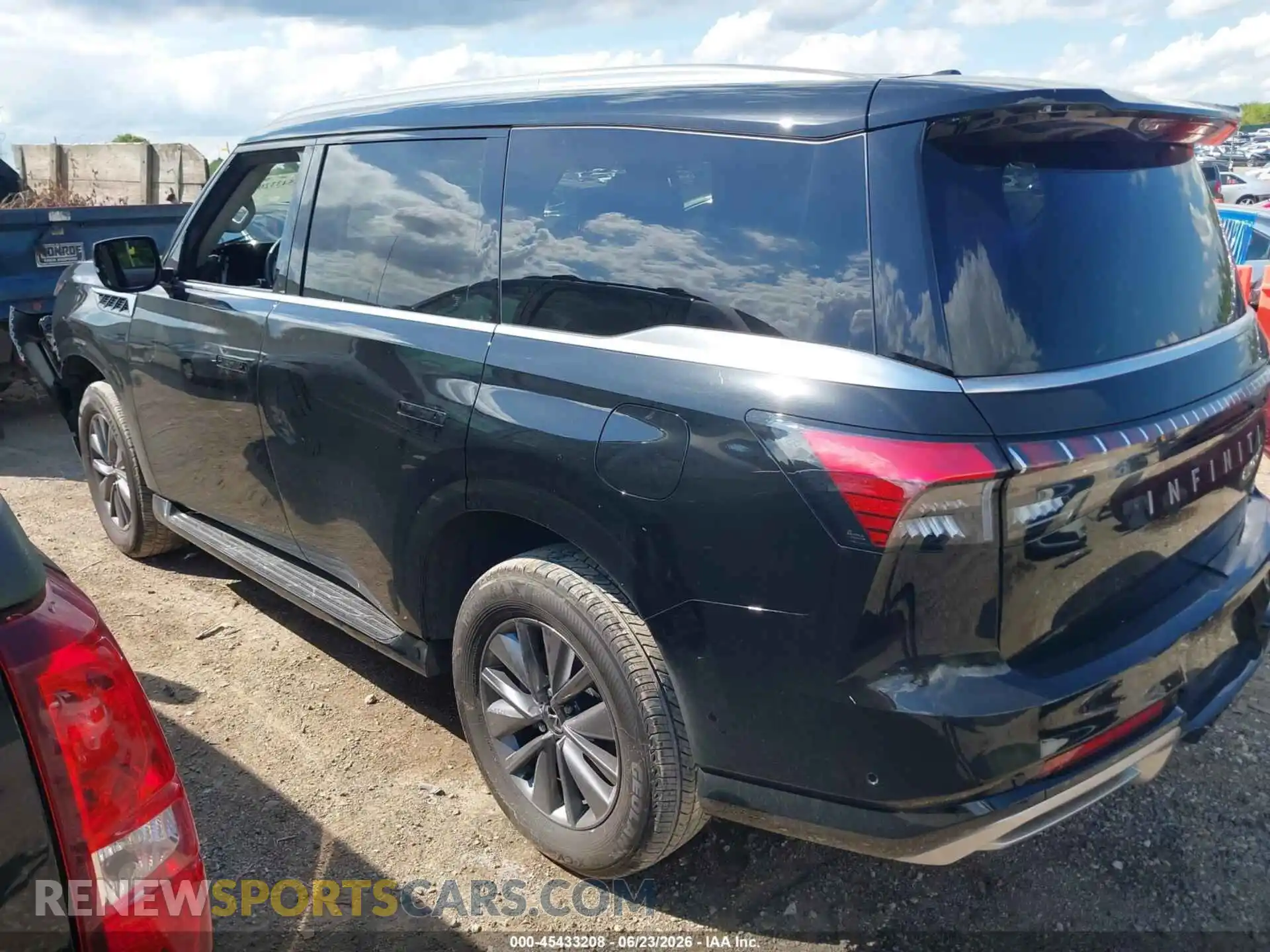 3 fotografías del automóvil dañado JN8AZ3AB8S9404789 INFINITI QX80 2025