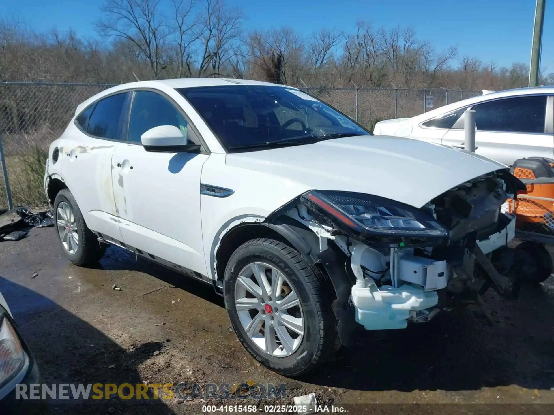 1 Photograph of a damaged car SADFJ2FX1K1Z68312 JAGUAR E-PACE 2019