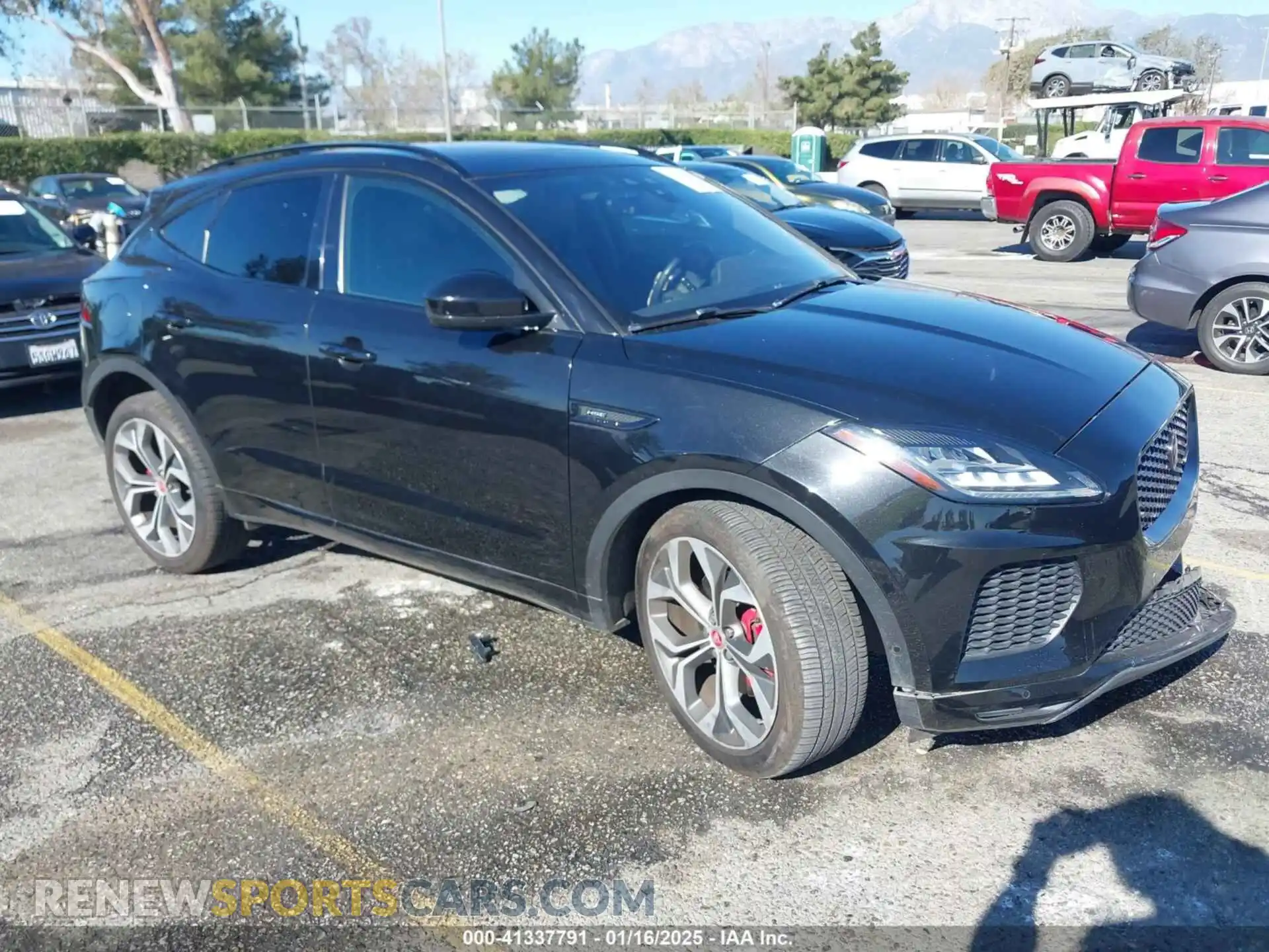 1 Photograph of a damaged car SADFM2GX1K1Z37177 JAGUAR E-PACE 2019
