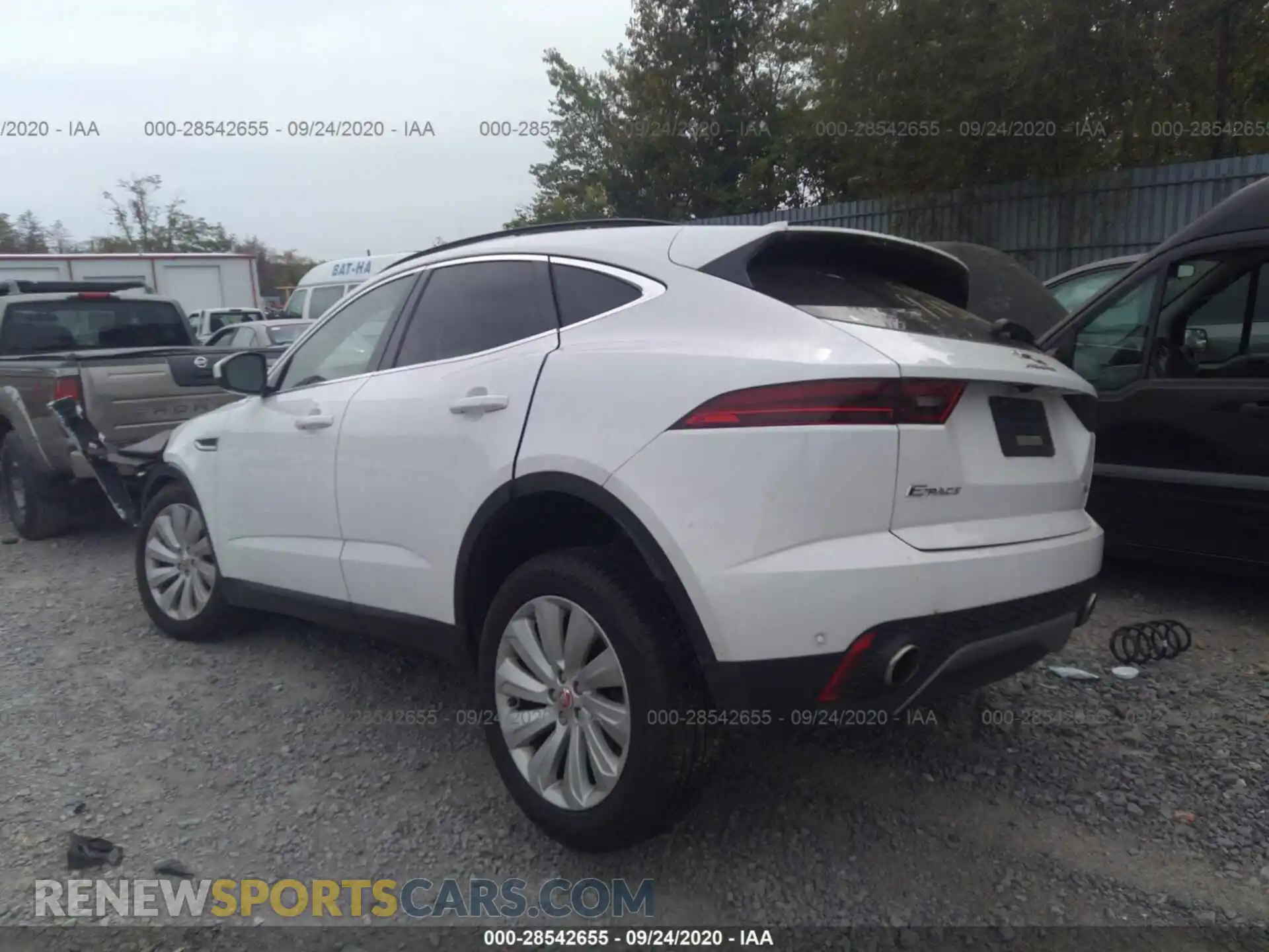 3 Photograph of a damaged car SADFP2FX2K1Z55471 JAGUAR E-PACE 2019
