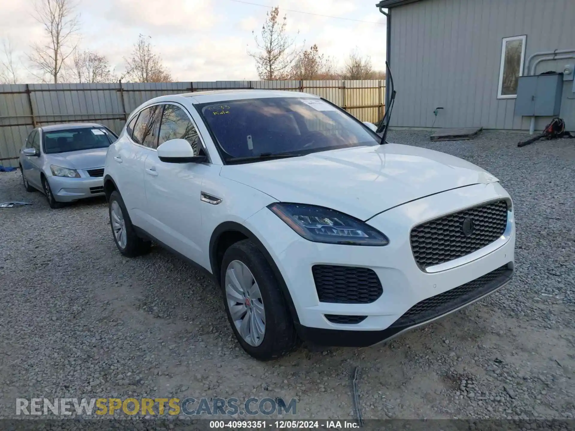1 Photograph of a damaged car SADFP2FX7K1Z39072 JAGUAR E-PACE 2019