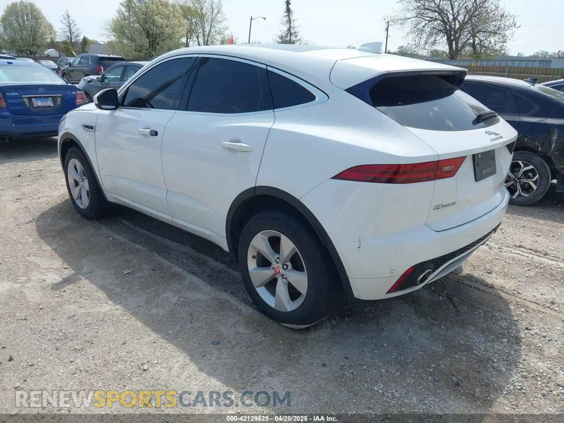 3 Photograph of a damaged car SADFT2GX3K1Z38141 JAGUAR E-PACE 2019