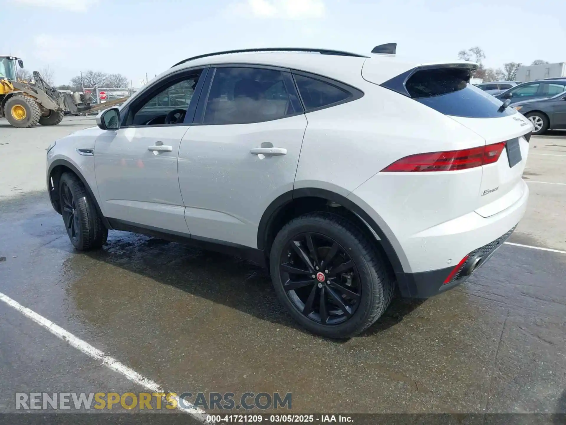 3 Photograph of a damaged car SADFP2FXXL1015324 JAGUAR E-PACE 2020