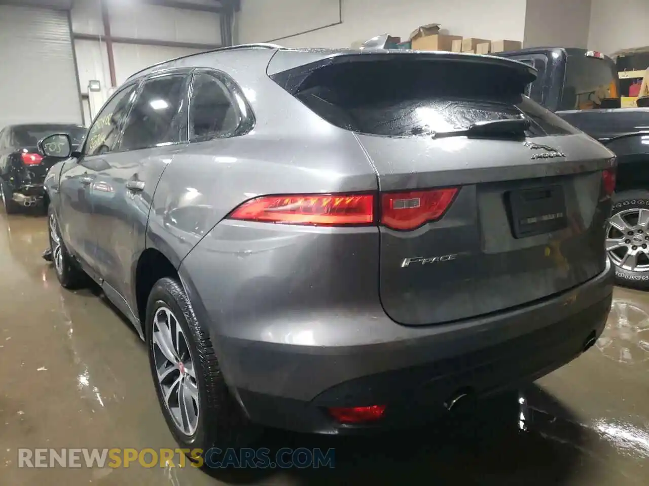 3 Photograph of a damaged car SADCJ2FX0KA395955 JAGUAR F-PACE 2019