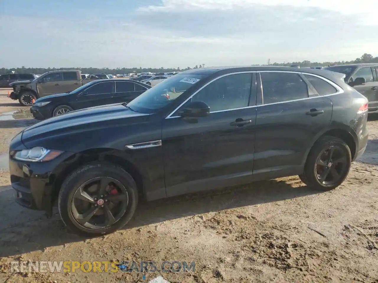 1 Photograph of a damaged car SADCJ2FX0KA399066 JAGUAR F-PACE 2019
