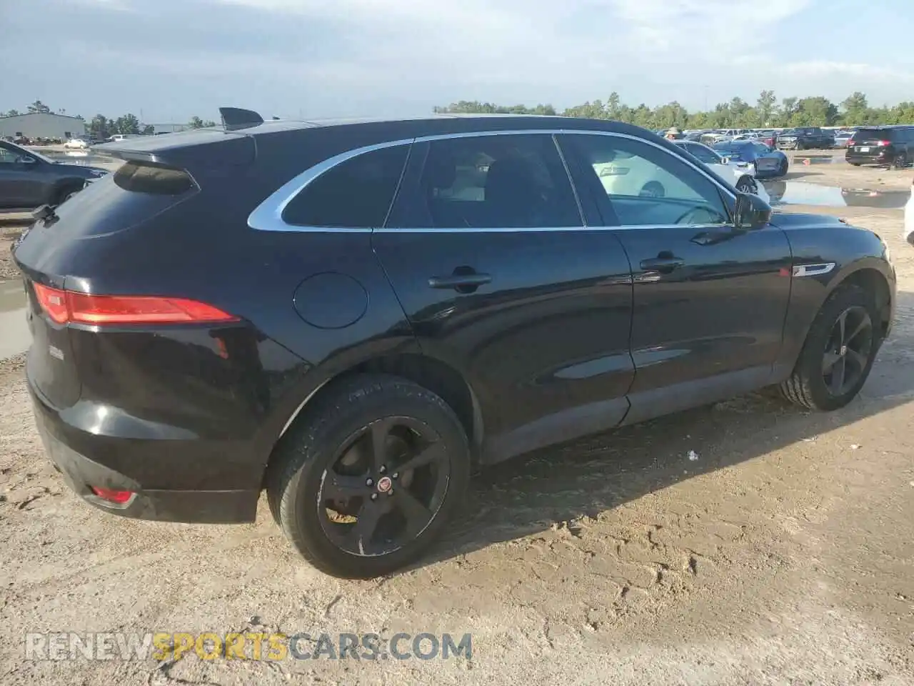 3 Photograph of a damaged car SADCJ2FX0KA399066 JAGUAR F-PACE 2019