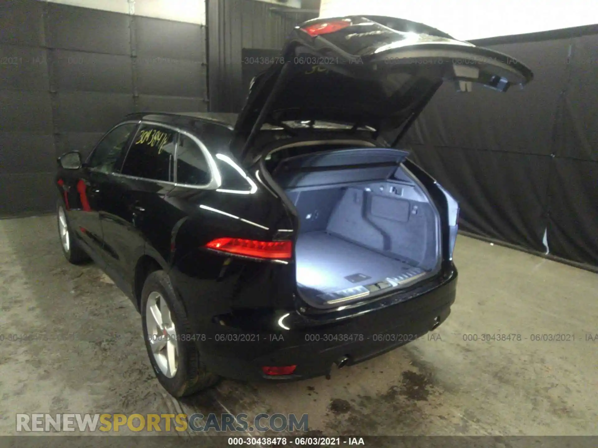 3 Photograph of a damaged car SADCJ2FX2KA368742 JAGUAR F-PACE 2019