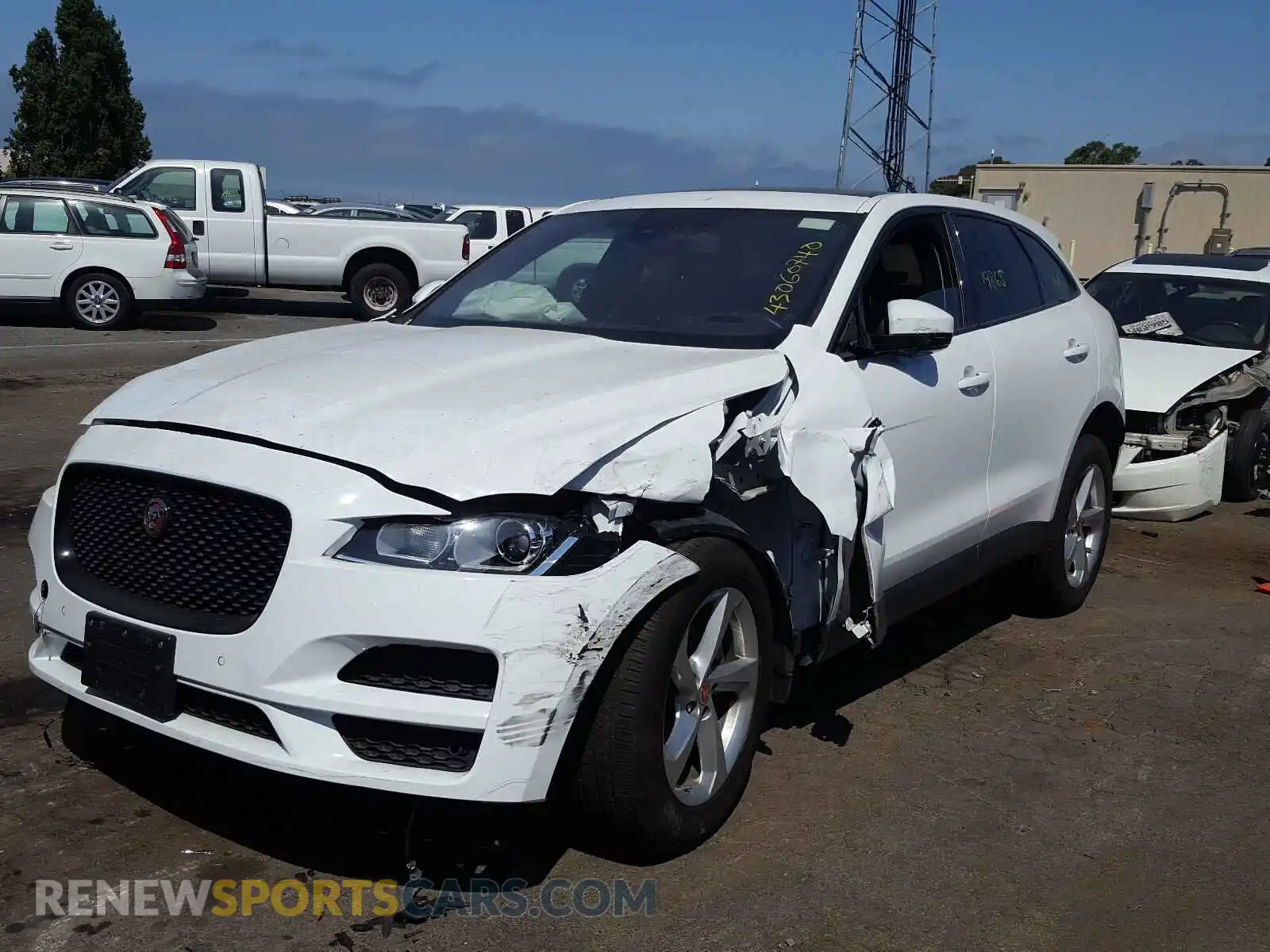 2 Photograph of a damaged car SADCJ2FX3KA601818 JAGUAR F-PACE 2019