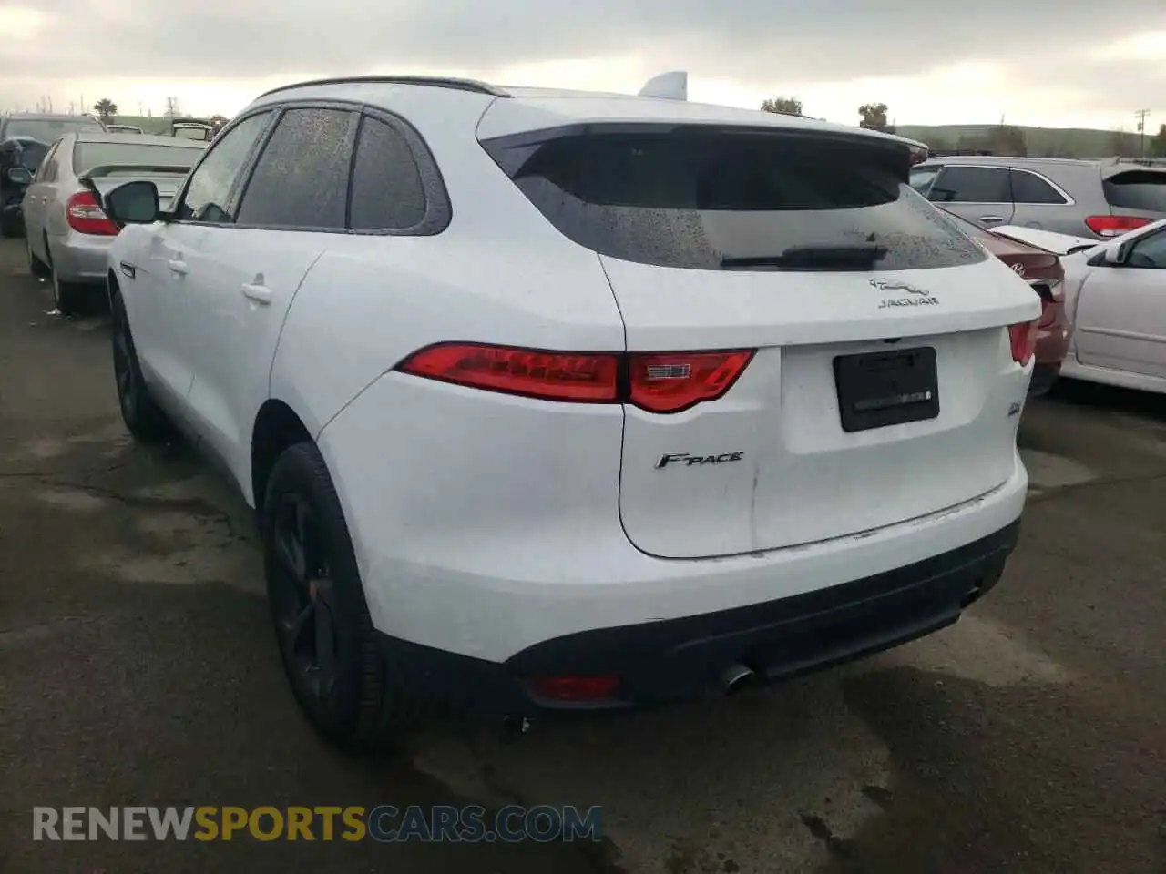3 Photograph of a damaged car SADCJ2FX7KA357168 JAGUAR F-PACE 2019