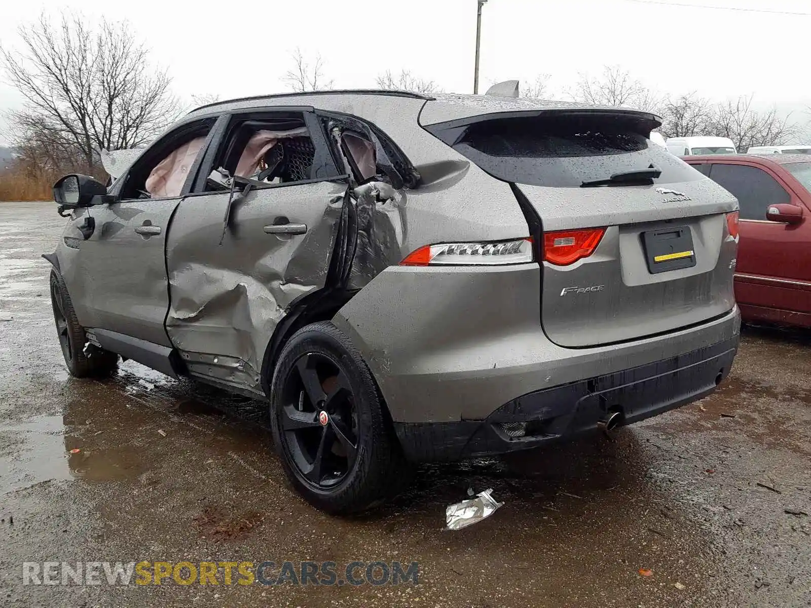 3 Photograph of a damaged car SADCJ2FX9KA392326 JAGUAR F-PACE 2019