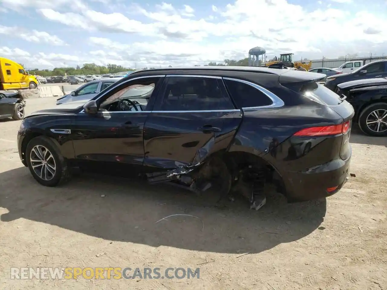 2 Photograph of a damaged car SADCJ2FX9KA395436 JAGUAR F-PACE 2019