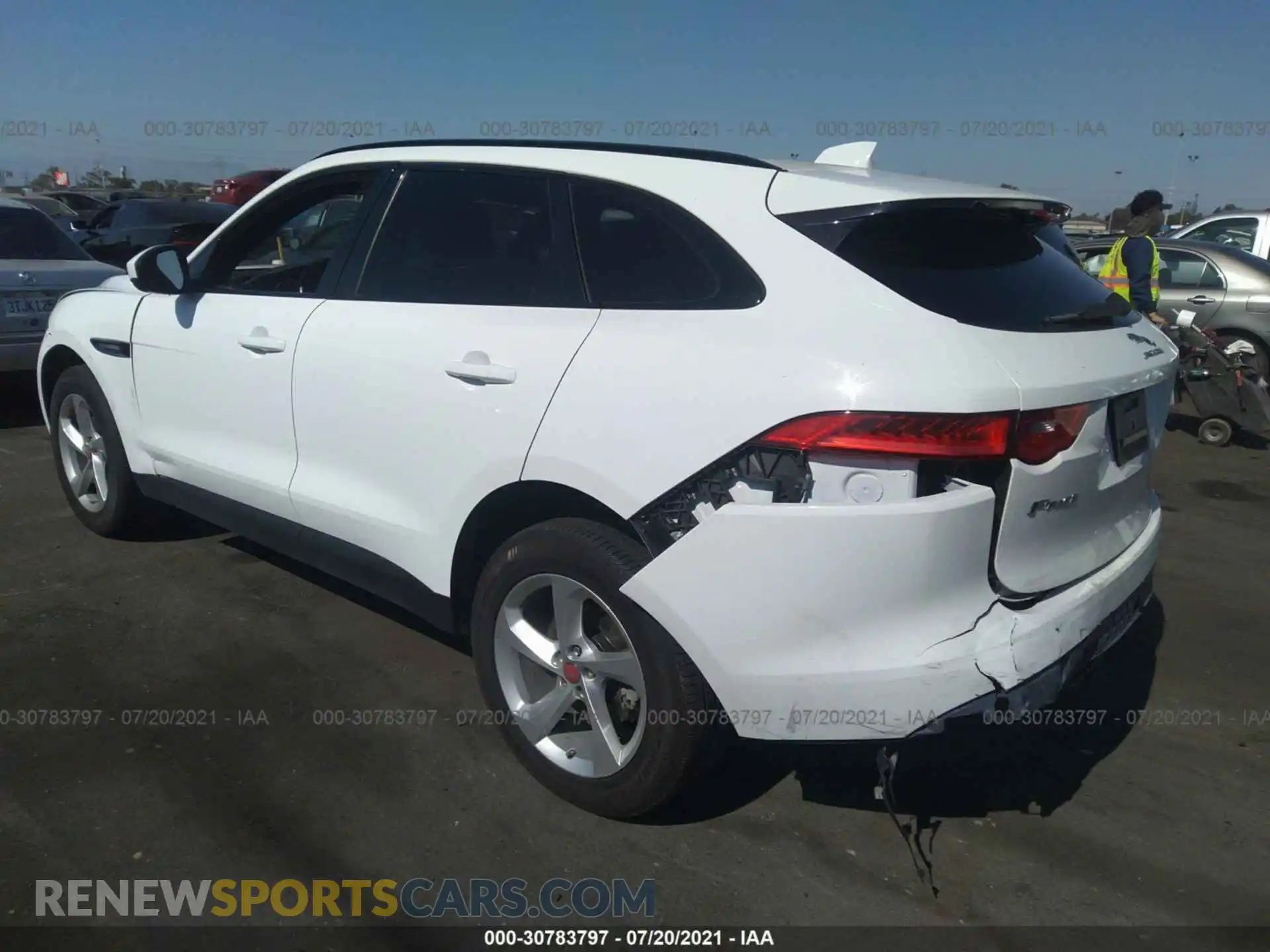 3 fotografías del automóvil dañado SADCJ2GX6KA368760 JAGUAR F-PACE 2019