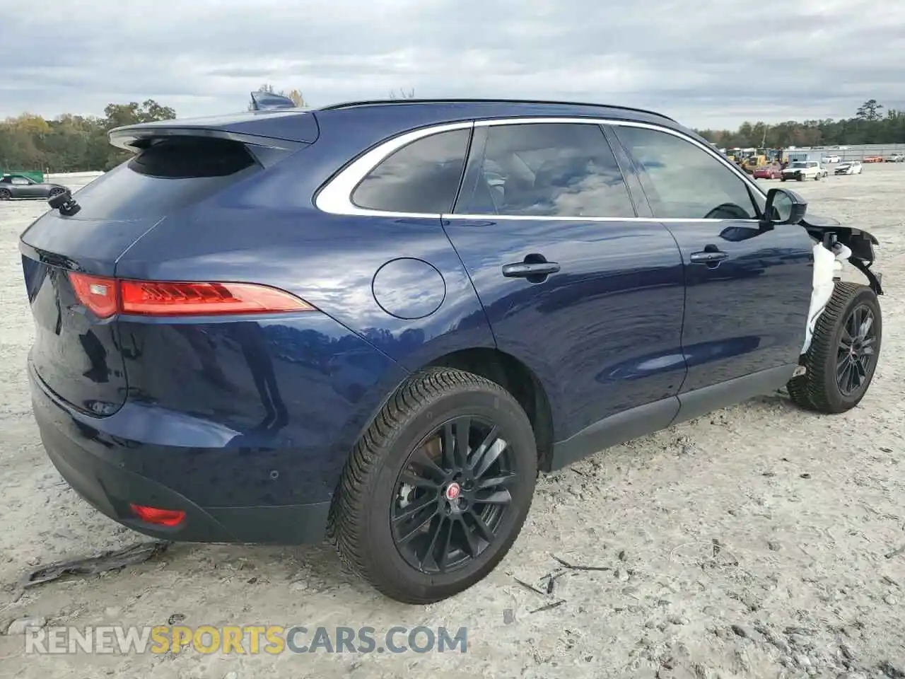3 Photograph of a damaged car SADCK2FN5KA352093 JAGUAR F-PACE 2019