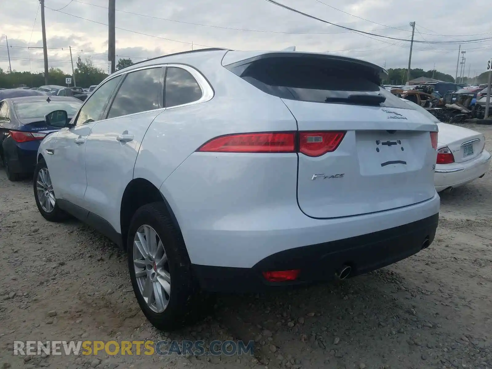 3 Photograph of a damaged car SADCK2FX9KA395353 JAGUAR F-PACE 2019