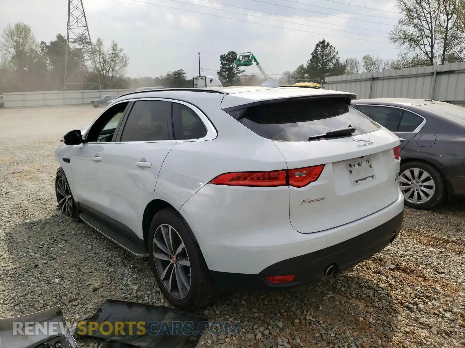3 Photograph of a damaged car SADCK2GX2KA368574 JAGUAR F-PACE 2019
