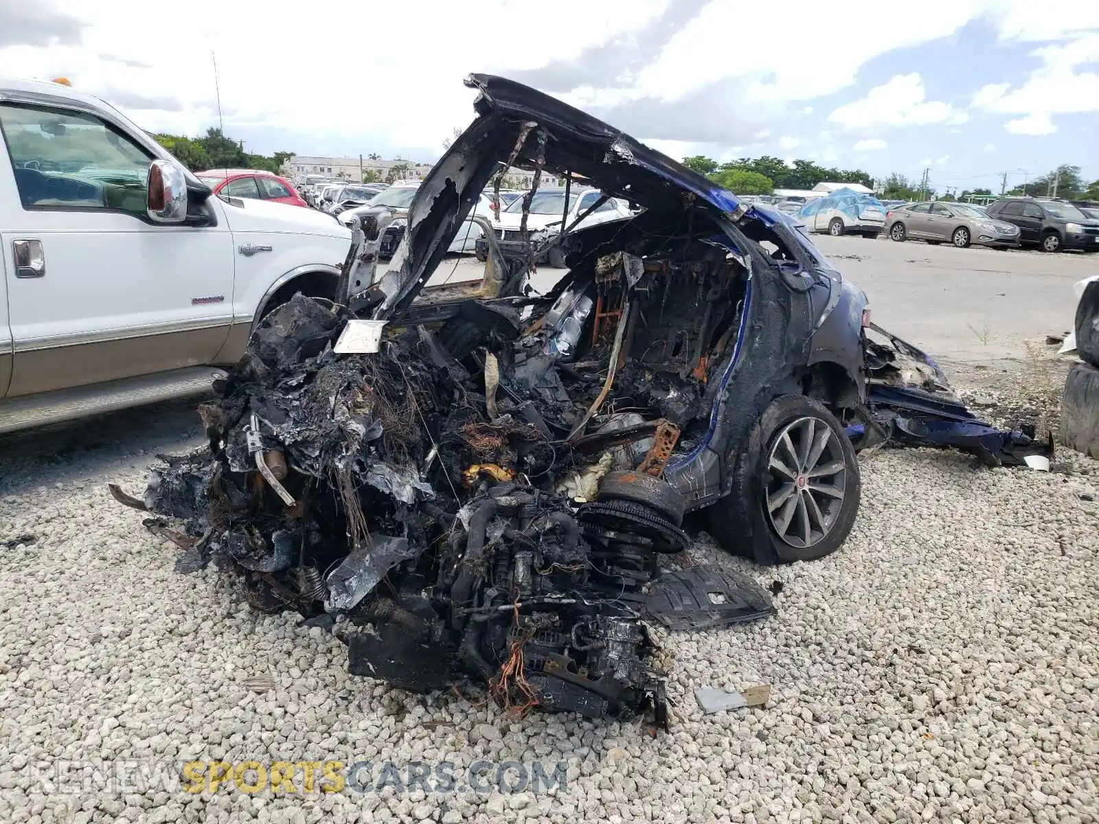 2 Photograph of a damaged car SADCK2GX5KA607020 JAGUAR F-PACE 2019