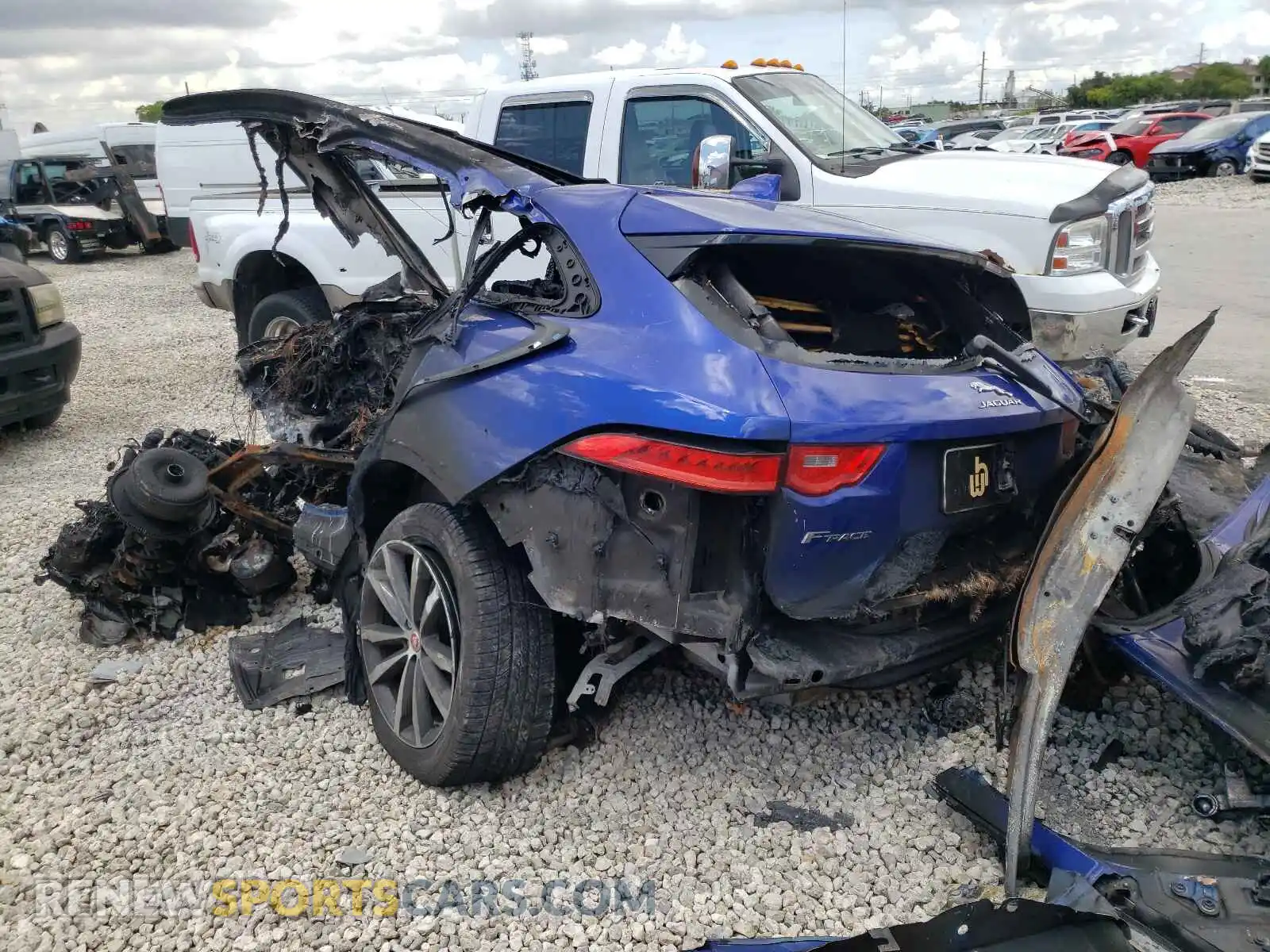 3 Photograph of a damaged car SADCK2GX5KA607020 JAGUAR F-PACE 2019