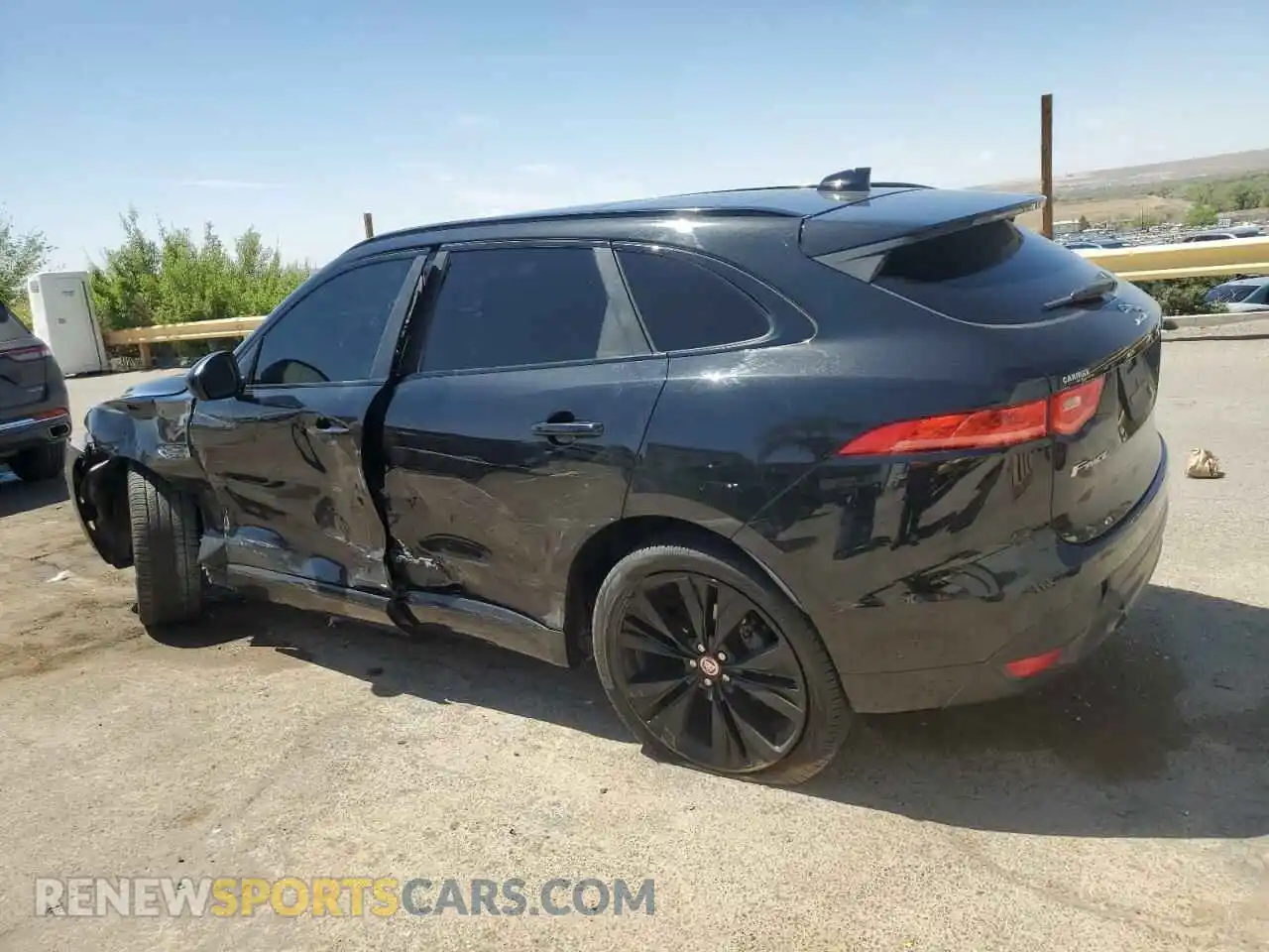 2 Photograph of a damaged car SADCL2FX5KA612328 JAGUAR F-PACE 2019