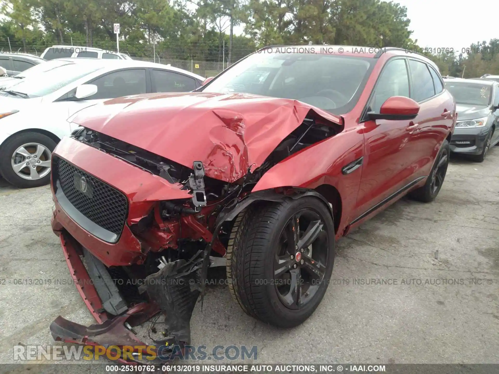 2 Photograph of a damaged car SADCL2FX9KA397536 JAGUAR F-PACE 2019