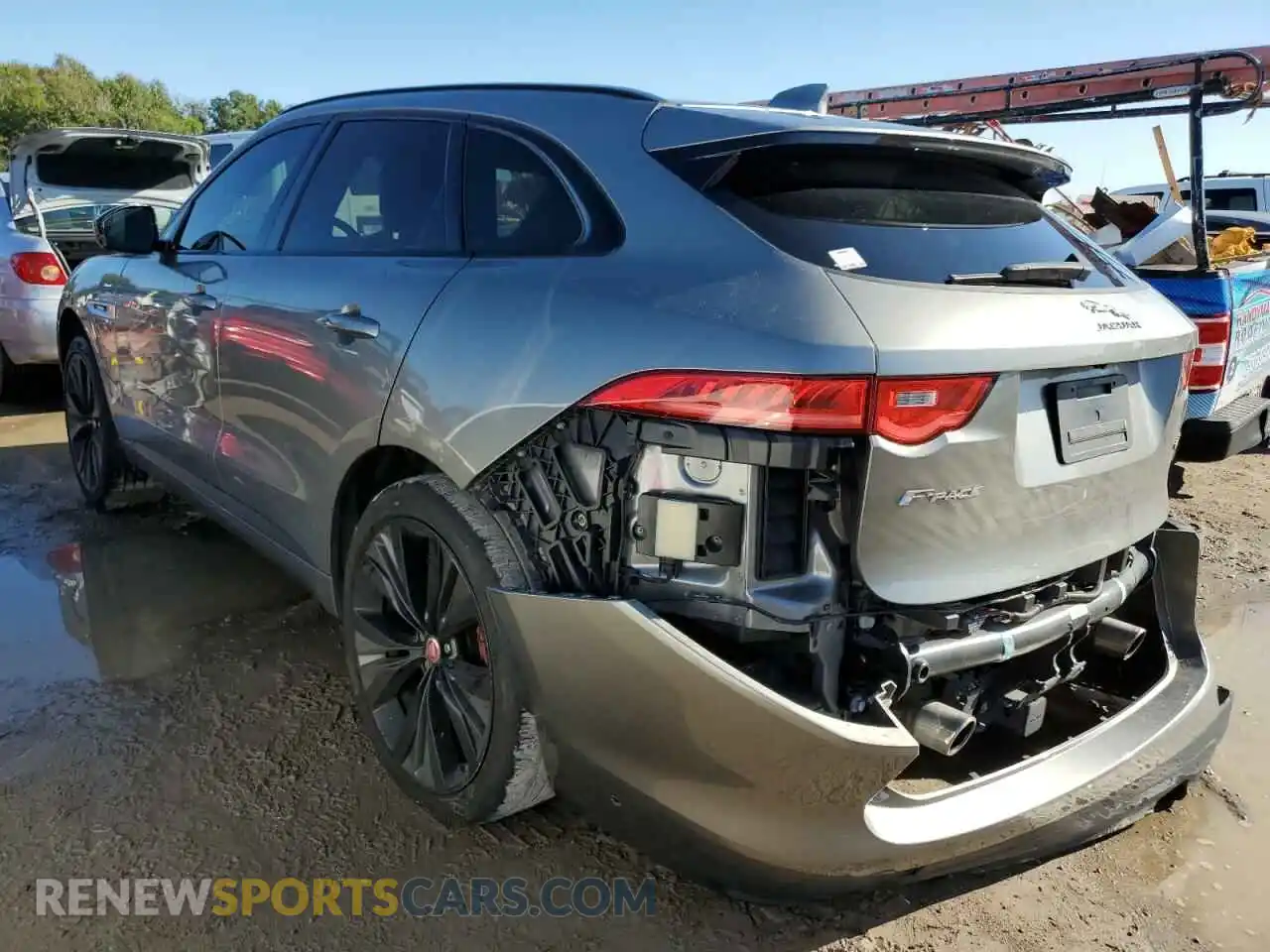 3 Photograph of a damaged car SADCL2GX2KA616240 JAGUAR F-PACE 2019