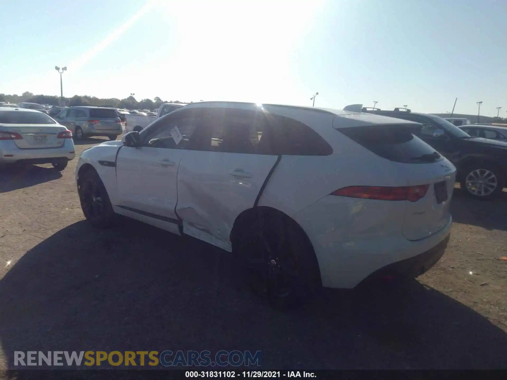 3 Photograph of a damaged car SADCL2GX4KA397118 JAGUAR F-PACE 2019