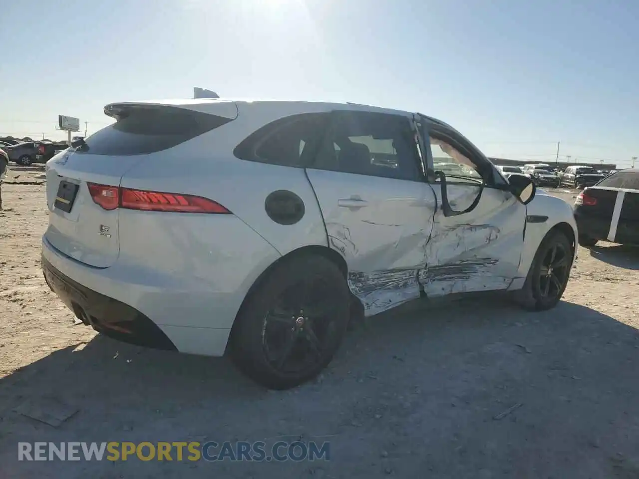 3 Photograph of a damaged car SADCM2FV1KA391631 JAGUAR F-PACE 2019