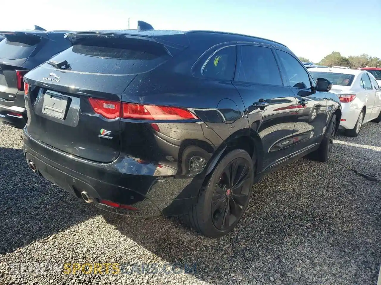 3 fotografías del automóvil dañado SADCM2FV6KA616206 JAGUAR F-PACE 2019