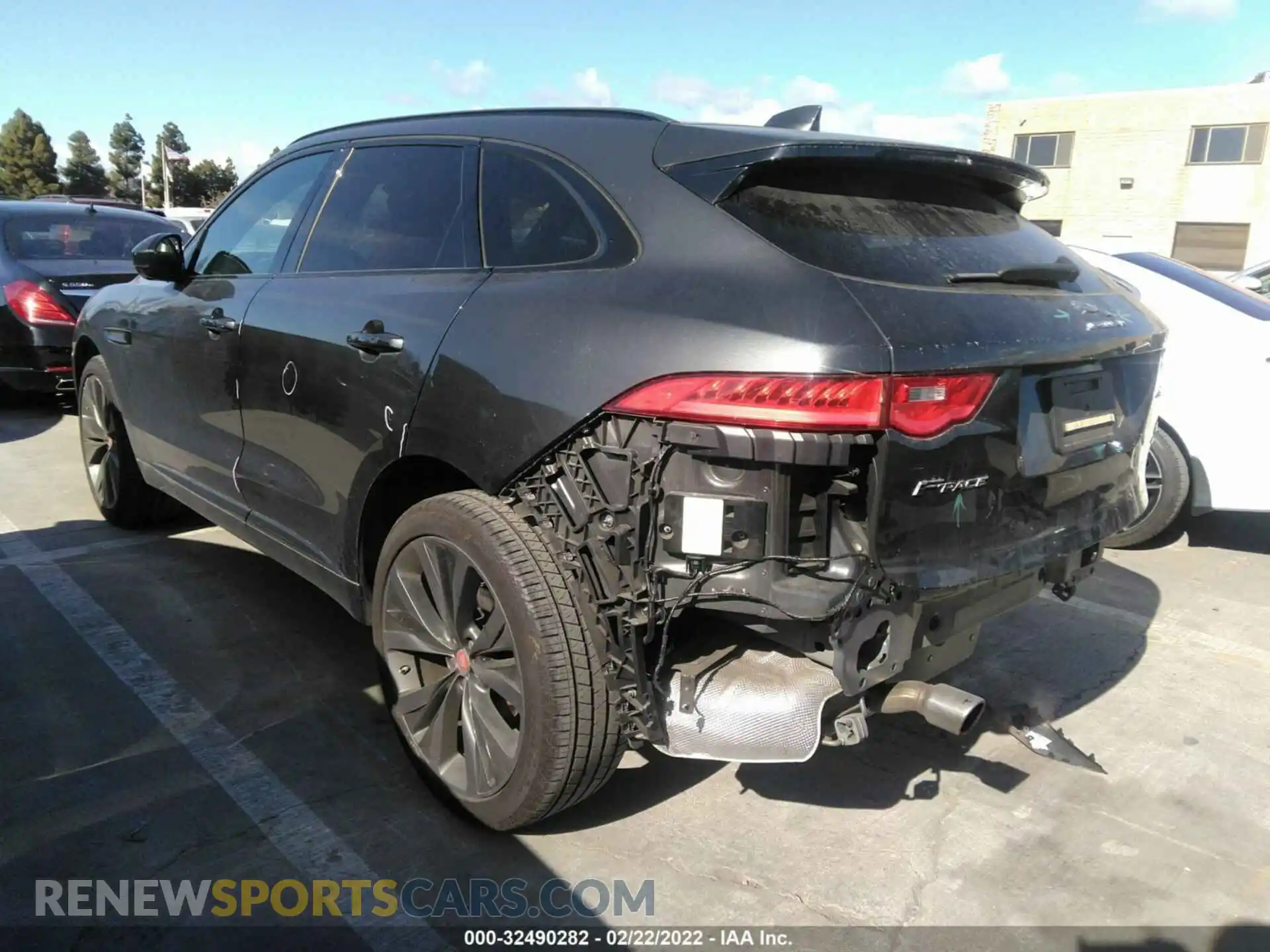 3 Photograph of a damaged car SADCM2FV8KA353720 JAGUAR F-PACE 2019