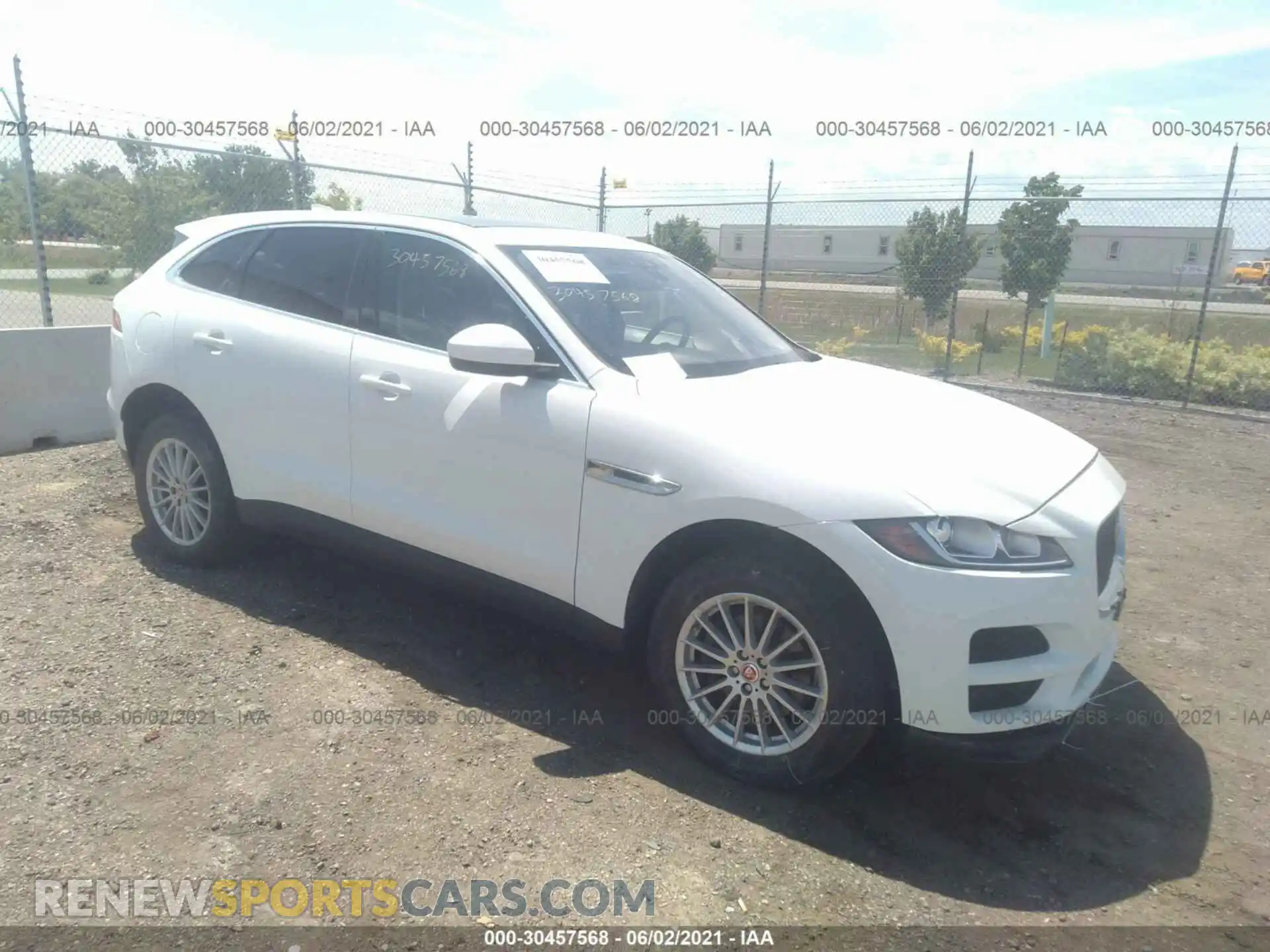1 Photograph of a damaged car SADCS2FX2KA391967 JAGUAR F-PACE 2019