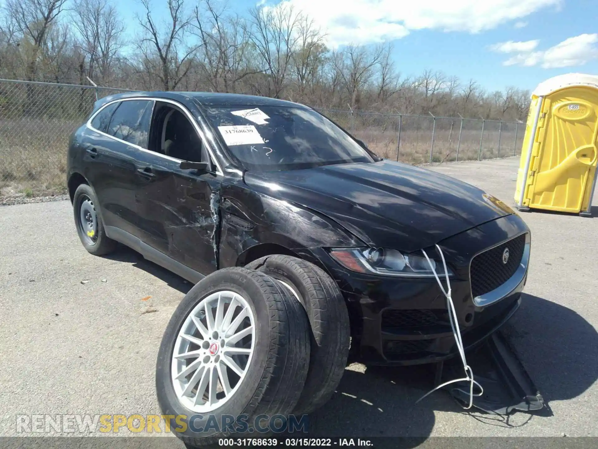 1 Photograph of a damaged car SADCS2FXXKA392476 JAGUAR F-PACE 2019