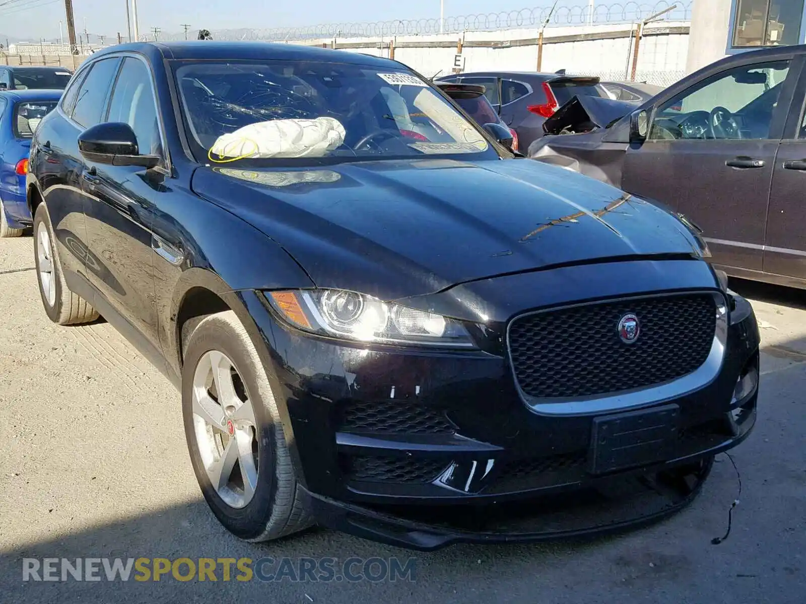 1 Photograph of a damaged car SADCS2FXXKA605667 JAGUAR F-PACE 2019