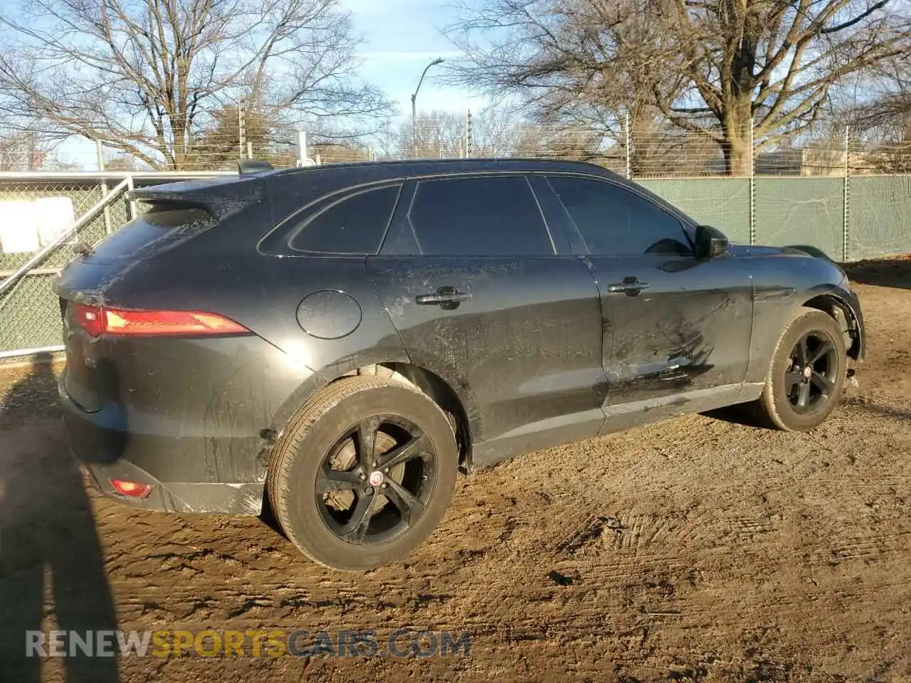 3 Фотография поврежденного автомобиля SADCJ2FX0LA660942 JAGUAR F-PACE 2020