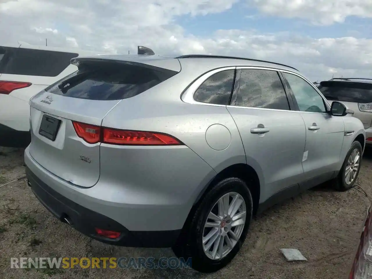 3 Photograph of a damaged car SADCK2FX7LA630933 JAGUAR F-PACE 2020