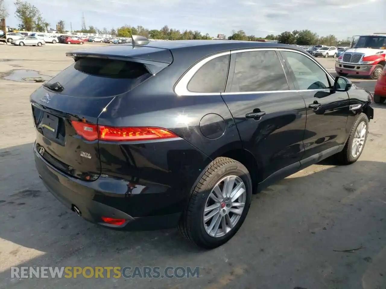 3 Photograph of a damaged car SADCK2GX0LA632599 JAGUAR F-PACE 2020
