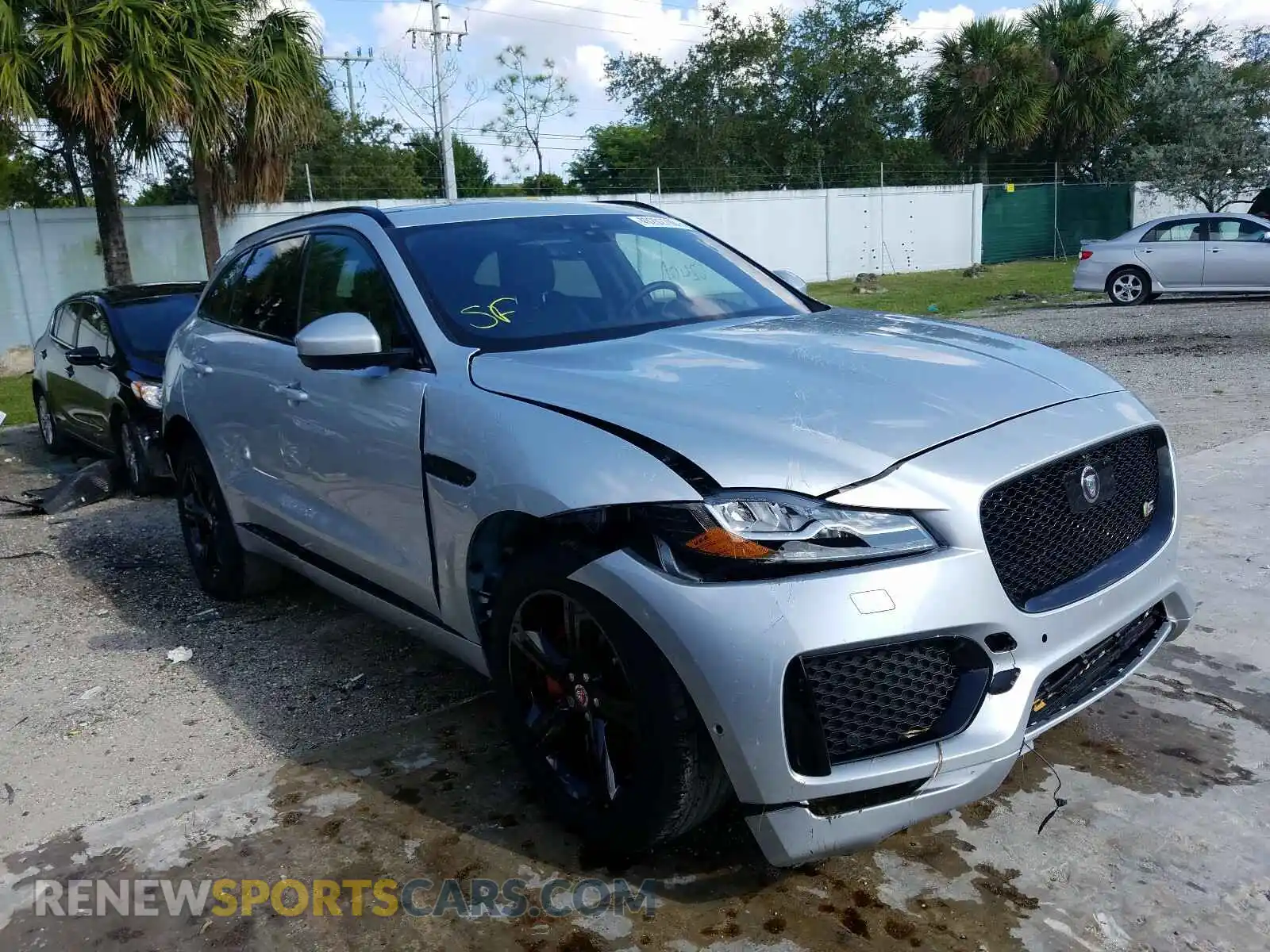 1 Photograph of a damaged car SADCM2FV3LA647107 JAGUAR F-PACE 2020