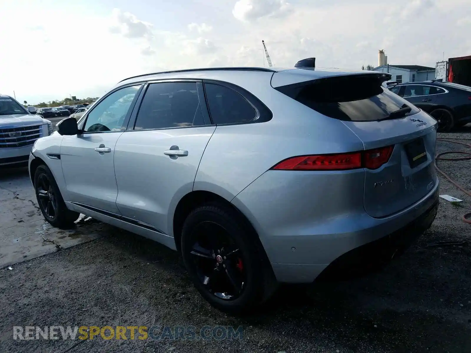 3 Photograph of a damaged car SADCM2FV3LA647107 JAGUAR F-PACE 2020