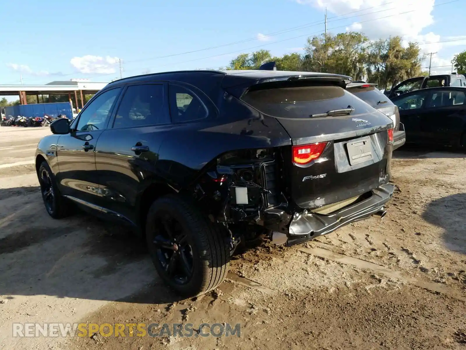 3 Photograph of a damaged car SADCP2FX5LA656030 JAGUAR F-PACE 2020